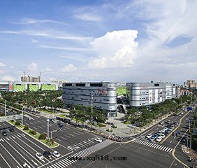 日月(yuè)廣场(chǎng)